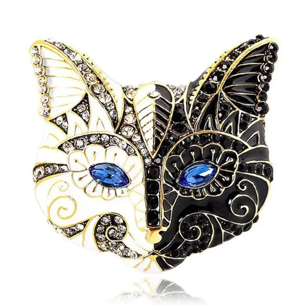 X28 Vintage Cat Brooch | White & Black One Size